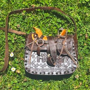 Genuine leater saddle purse with adjustable shoulder strap, Horse purse